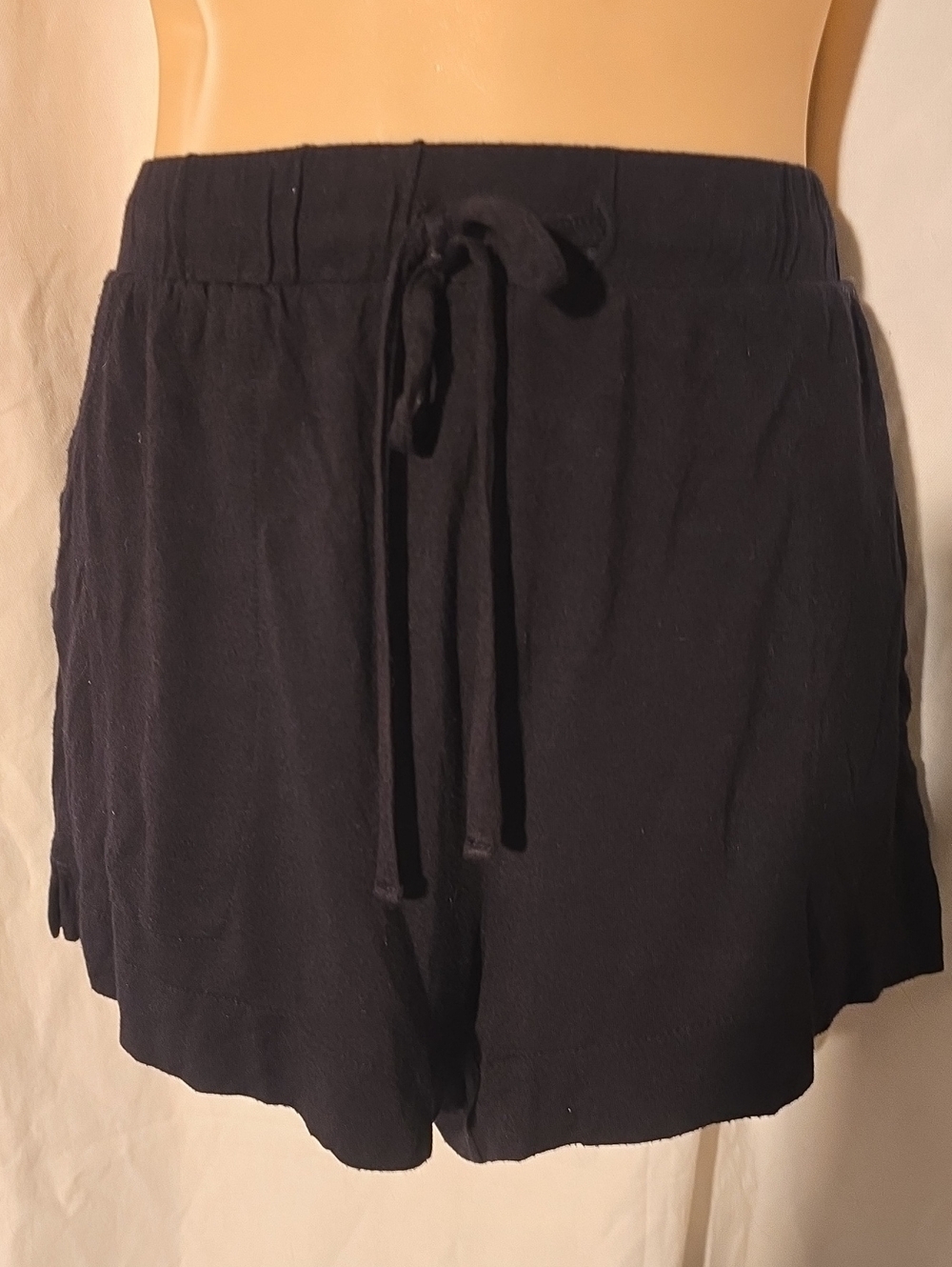 Women’s Suden Black Drawstring Lounge Shorts